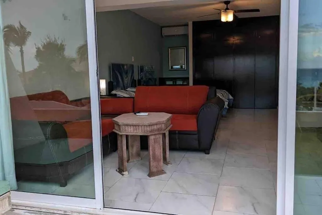 Cancun Oceanfront, Entire Apartment
